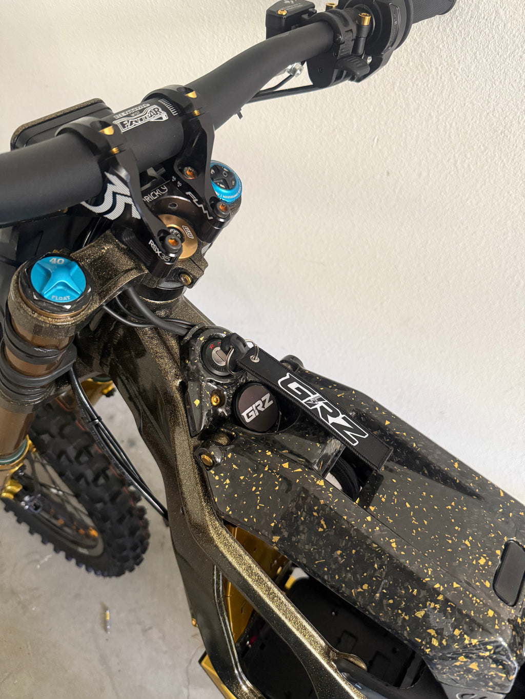 Glowriderz(GRZ) Keychain